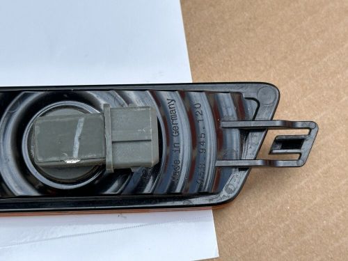 2014-2022 genuine porsche macan light lamp right side marker light oem 95b945120