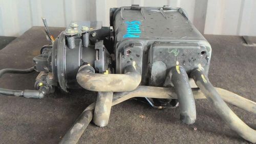 Evaporator canister chrysler pt cruiser 01 02