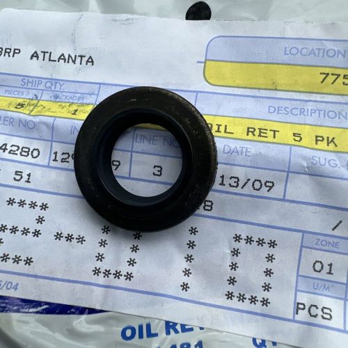 Genuine evinrude johnson boat oem oil retainer part no. 321481