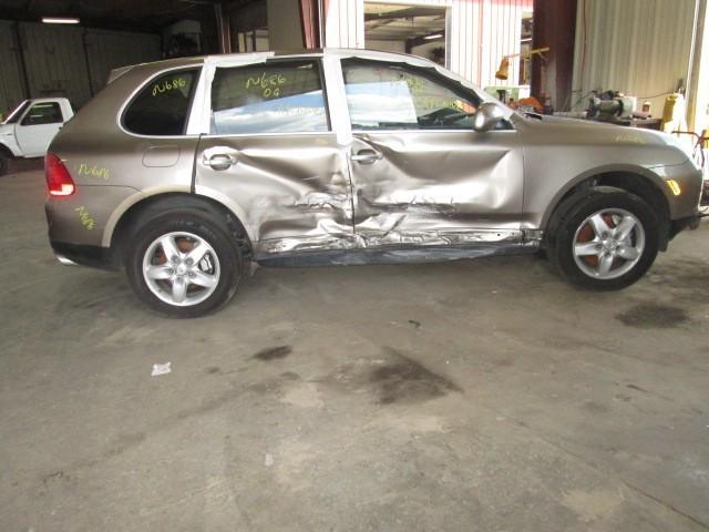 04 porsche cayenne second row passenger side rear seat