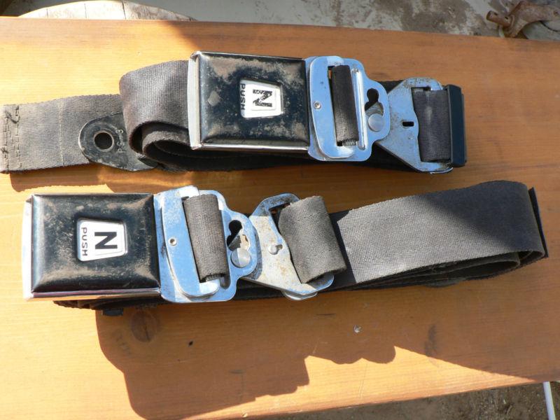 Two 1972 nissan seat belts model # 86810-b-5001 box 400b