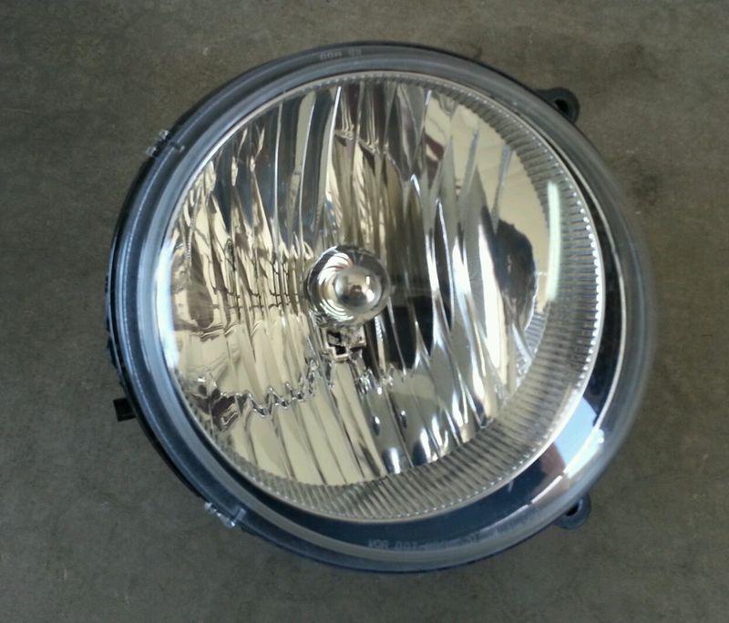 2002 2003 2004 2005 2006 2007 jeep liberty right headlight assembly