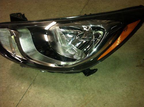 2013 hyundai accent left headlight