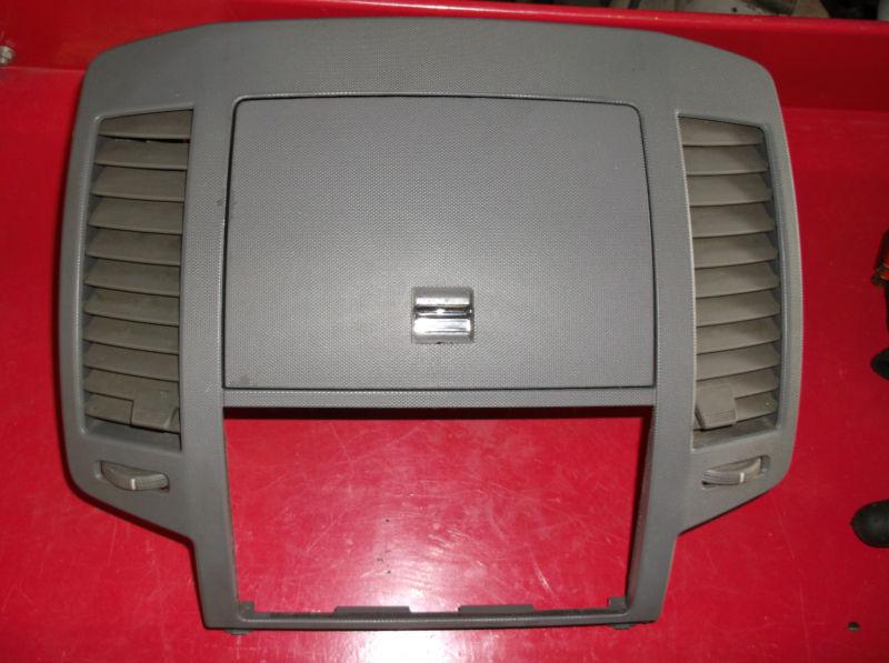 05 06 nissan altima dash radio vents vent bezel gray grey 136068