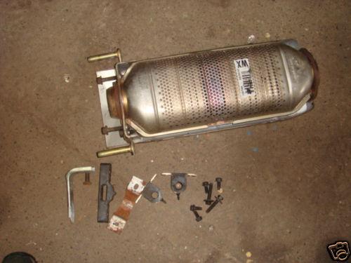 91-94  blazer  jimmy catalytic converter new 25104269