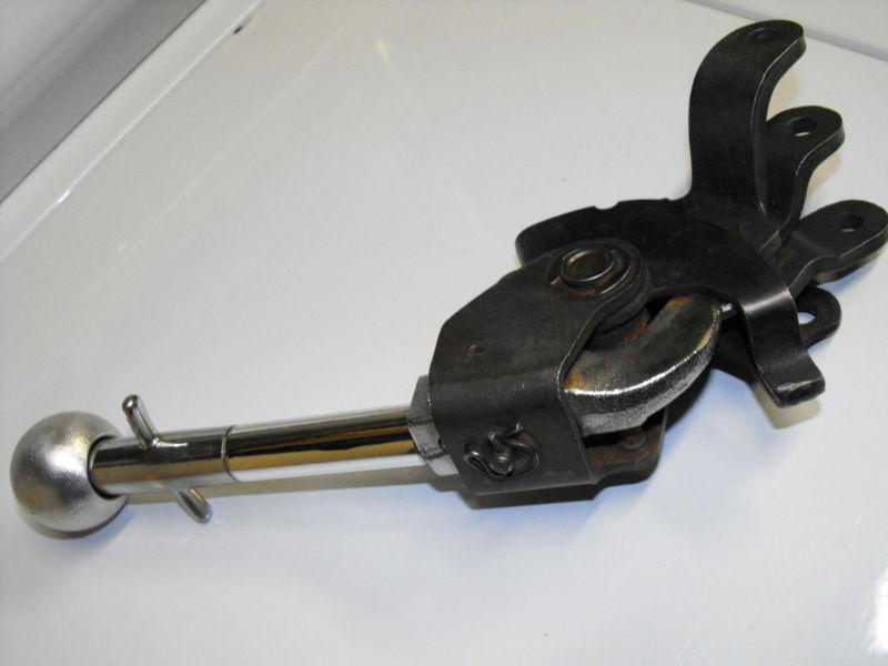 1964 - 67 corvette  gm muncie 4sp shifter 