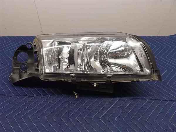 1999-2002 volvo 80 series headlamp rh oem lkq