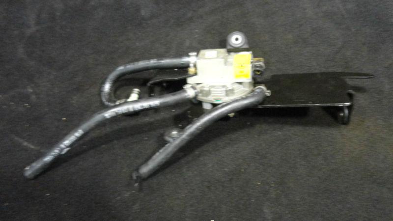 Oil lift pump & mount bracket #5001222 johnson/evinrude 2002-2005 200-250hp(533)