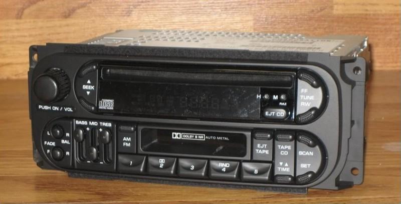 New oem 1999-2001 jeep grand cherokee infinity cd & cassette tape radio stereo