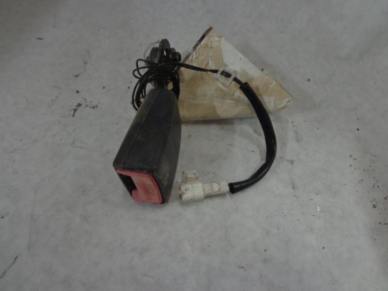 98 toyota corolla seat belt, front