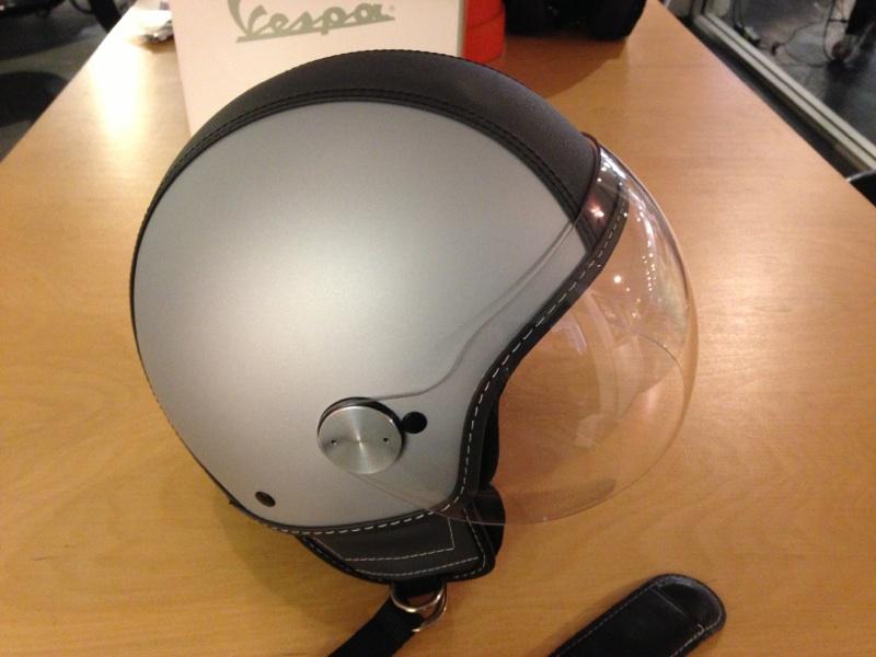 New xl vespa helmet silver and black