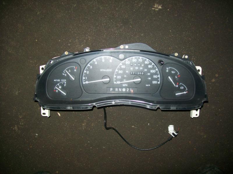 98,99,00,01 ford explorer ranger mountaineer speedometer instrument cluster 171k