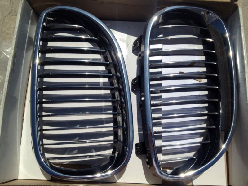 Oem bmw e60 e61 kidney grille set lt/rt sides