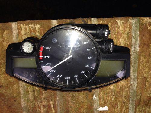 04-06 yamaha r1 gauge cluster speedometer tachometer