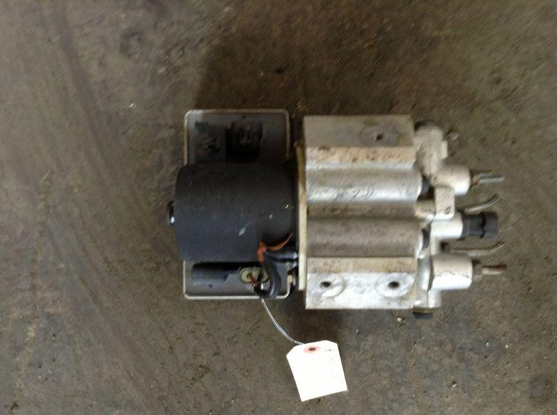 94 95 96 s10 blazer abs pump oem