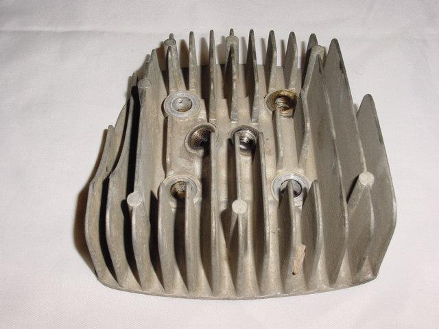 1974 suzuki ts185 cylinder head 11111-29200