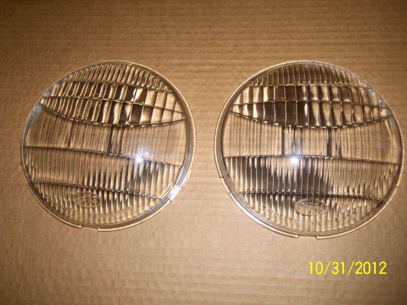 1936  ford car . headlight lenses    (2 )   68-13060-s