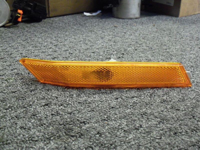 2006-2009 oem ford fusion passenger side rh side marker light 6e5z-13200-c