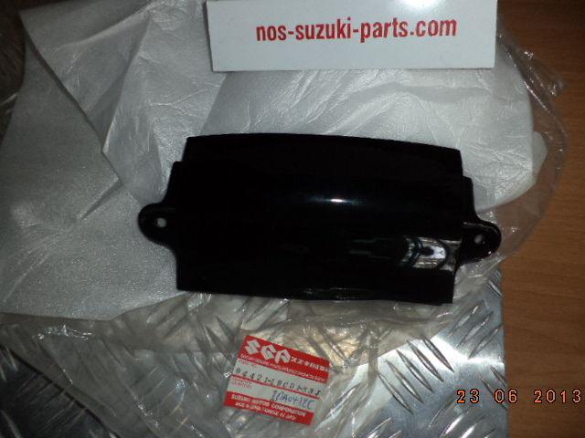 Gsx600f 1993 panel, center (black)   new nos-suzuki-parts.com