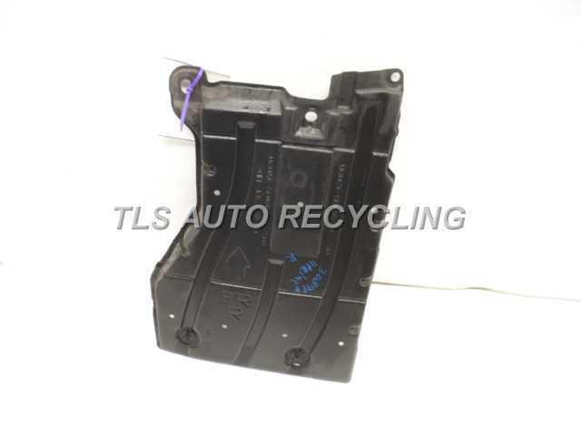 11 prius right front floor lower cover 58165-47020