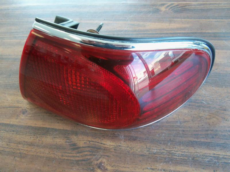 2000-2005 buick  lesabre right rear tail lamp light custom limited oem gm nice