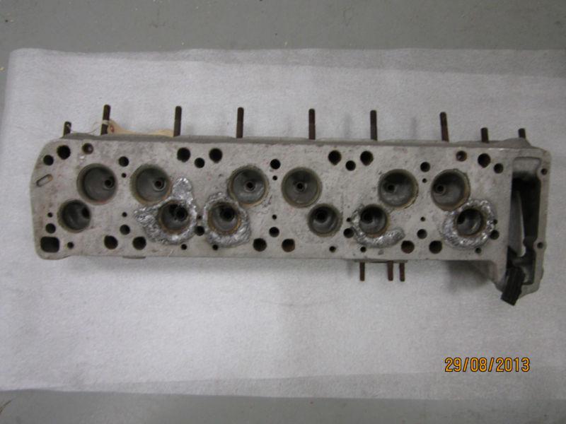 Mercedes benz 300 cylinder head