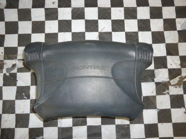 1990,91,92 firebird/trans am/gta black center steering wheel horn/air bag!!!!