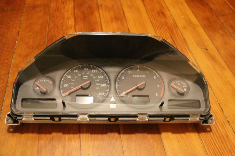 2000  volvo s80 instrument cluster speedo 9472451