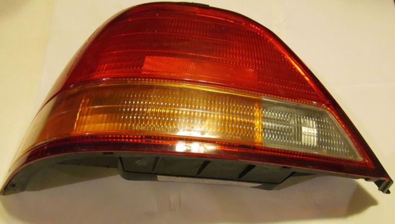  honda acura inspire factory oem left tail light stanley 043-1237l