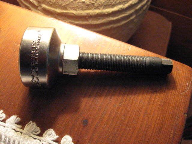 Snap on puller cj124 power steering and alternator pulley underlined logo