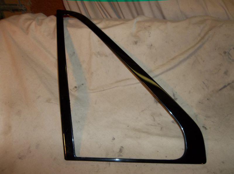 98-00 volvo s70 drivers, left exterior quarter window glass trim moulding, black