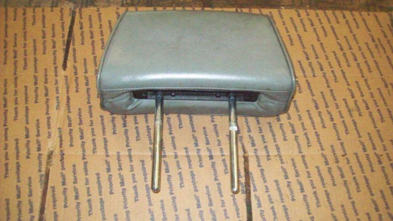 1994 jeep cherokee sport 4.0l drivers side front l. seat head rest assembly oem 