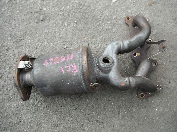 Subaru r2 2004 exhaust manifold [6420160]