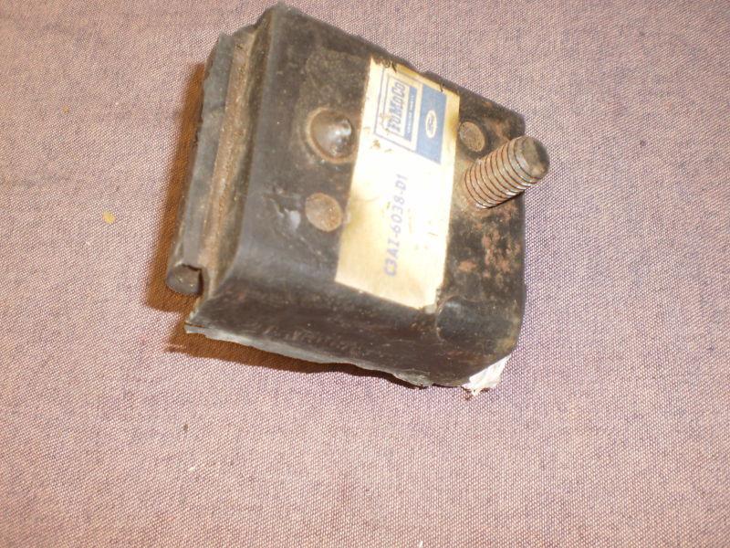 Ford 63,64 fullsize 6cyl front motor mount rh orig. ford nos