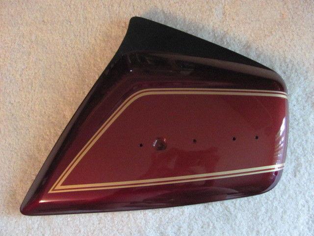 Honda gl1100 goldwing side cover, right  83 1983  new-old-stock