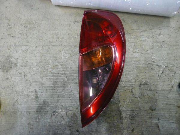 Subaru r2 2004 rear right combination lamp [7015500]