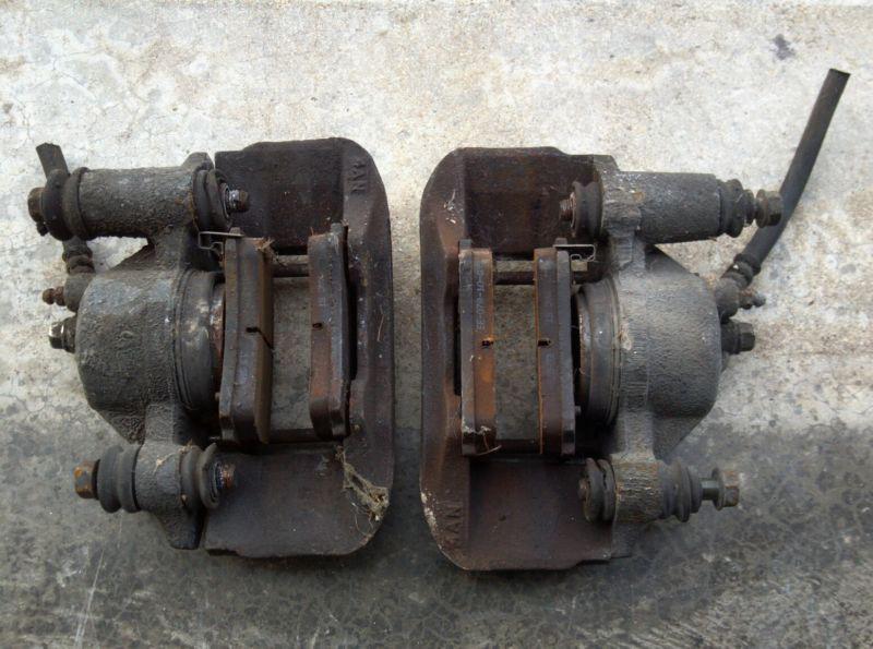 Ford aspire 1994-97 front brake calipers w pads left and right