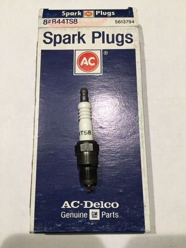 R44ts8 ac delco spark plugs nos qty:8