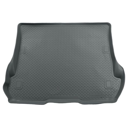 Husky liners 20612 classic style; cargo liner fits 05-10 grand cherokee (wk)