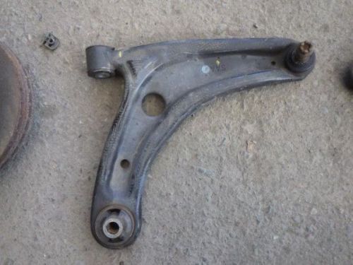 Honda fit 2003 front right lower arm [0451720]