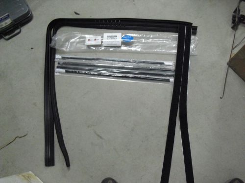 1967 - 1972 chevrolet gmc truck door window weatherstrip channel