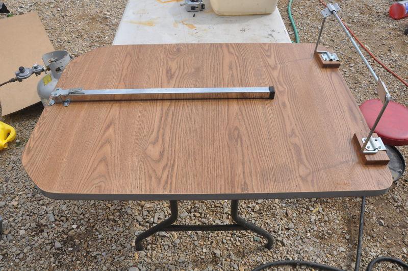 rv kitchen table bed