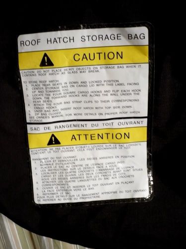 Excellent condition roof hatch storage bag. tag says 2004. clean and ready for