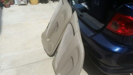 Toyota corolla 2000 door panel