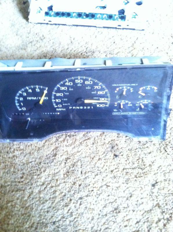 1995 1996 1997 1998 99 chevy gmc truck silverado gauge instrument cluster in km