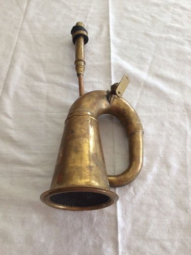 Vintage antique brass automobile carriage car horn