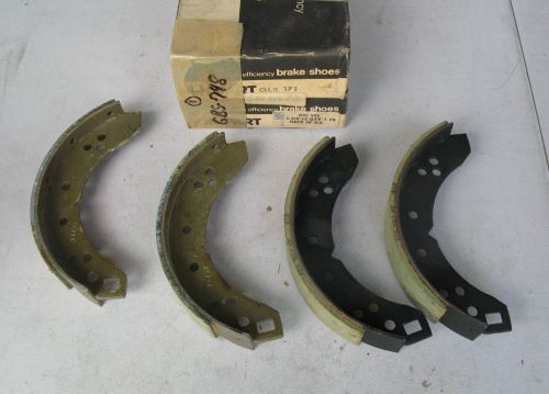 Triumph spitfire brake shoe set - factory new