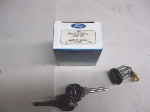 E92z-6121985-a ford lock set with 2 keys