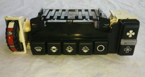 Mercedes benz 300sd 126 830 02 85 climate control unit