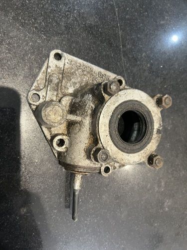 Land rover defender gearbox speedo drive housing